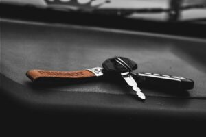 Auto openen zonder sleutel: vakkundige hulp bij buitensluiting
